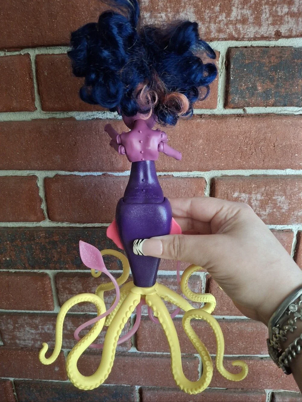 Kala Mer'ri, from the Monster High Great Scarrier Reef